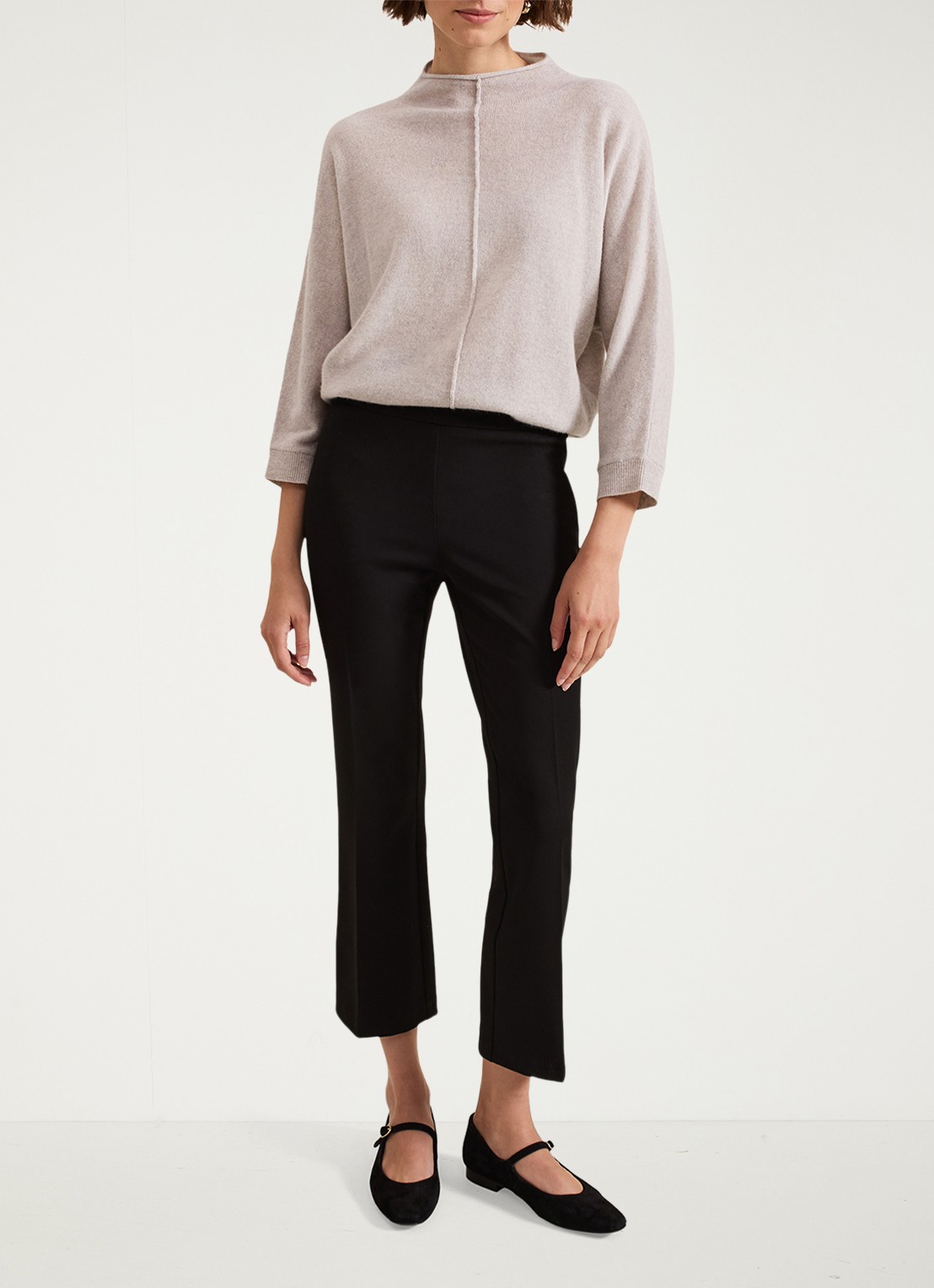 Phase Eight Carly mid waist cropped straight fit broek - voorkant 2 zwart