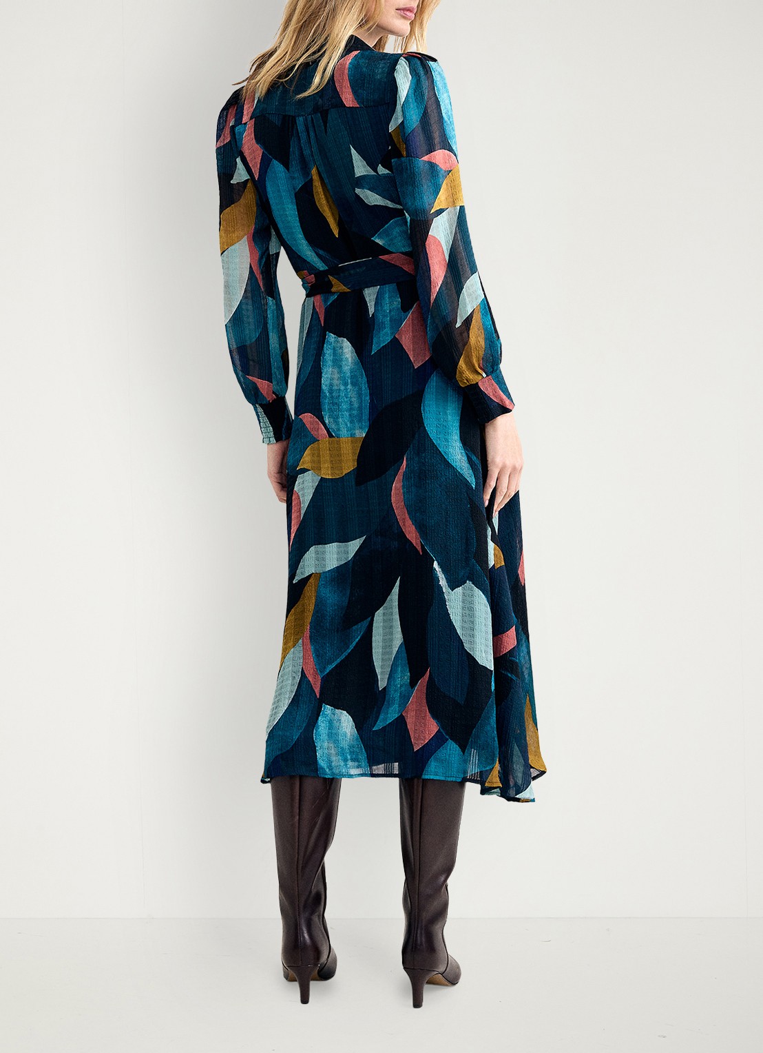 Phase Eight Catalina midi blousejurk met bloemenprint - achterkant multicolor