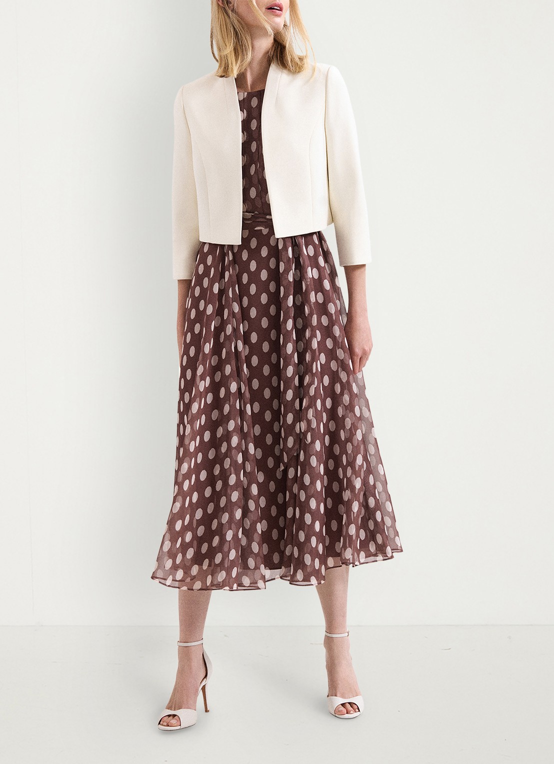 Phase Eight Catherine cropped blazer - voorkant 3 gebroken wit