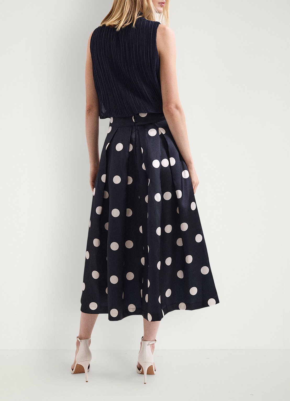 Phase Eight Celeste midi rok met stippenprint - achterkant blauw