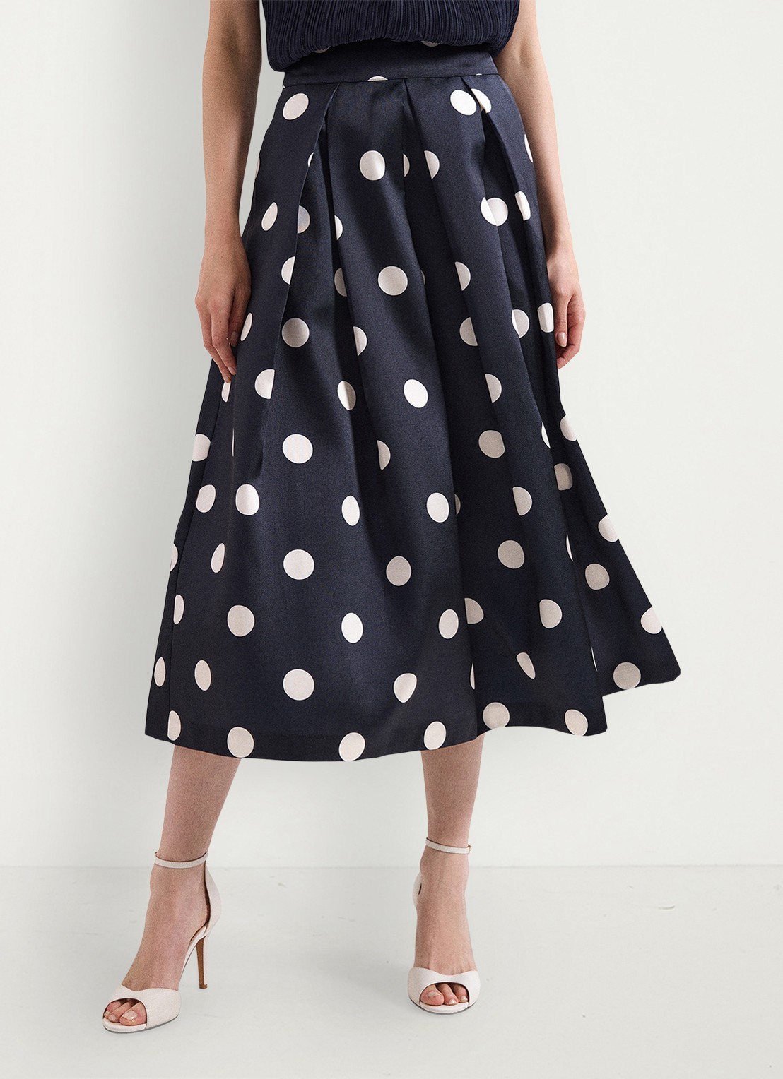 Phase Eight Celeste midi rok met stippenprint - voorkant 8 blauw