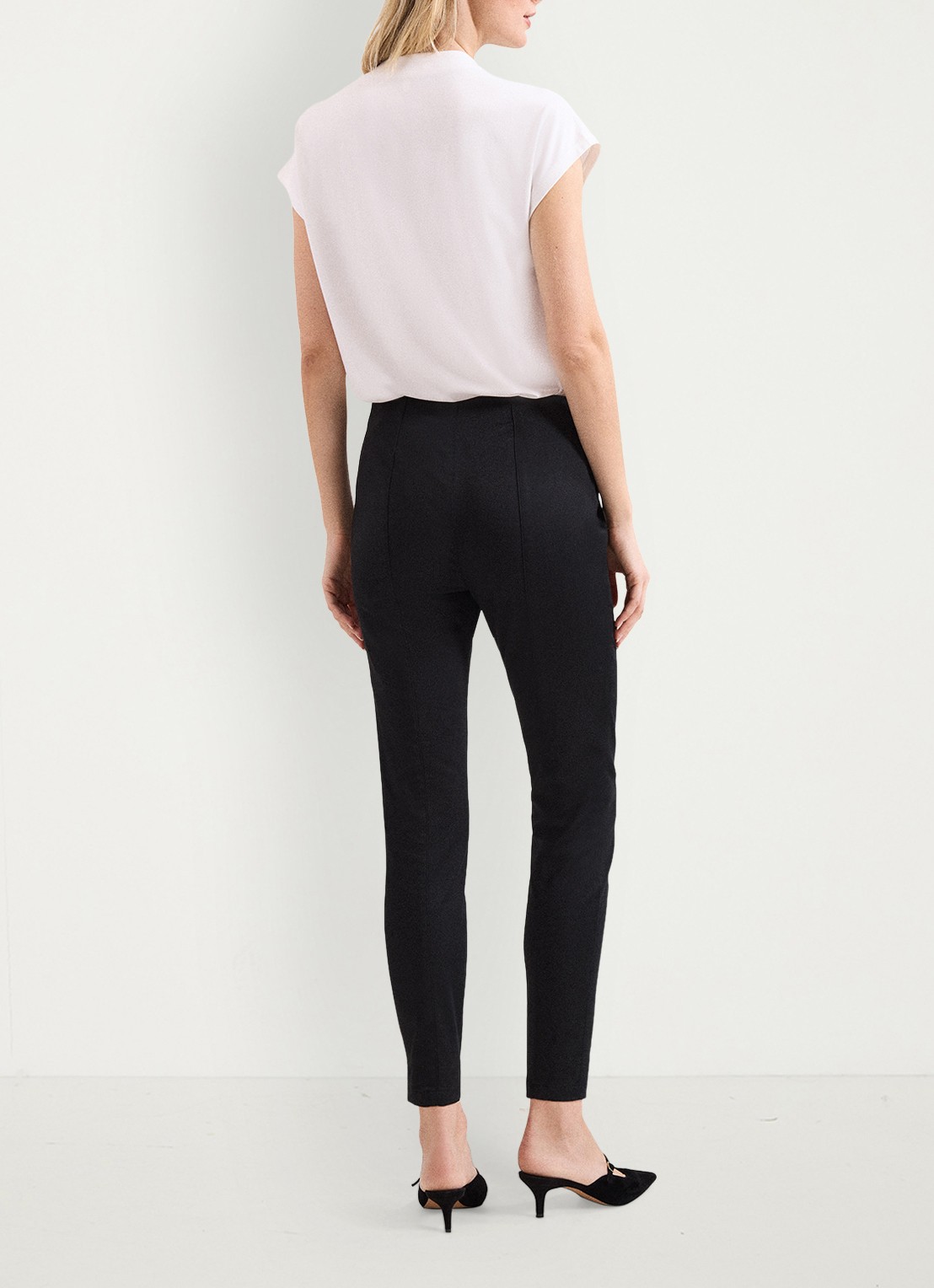 Phase Eight Charlie slim fit pantalon - achterkant zwart