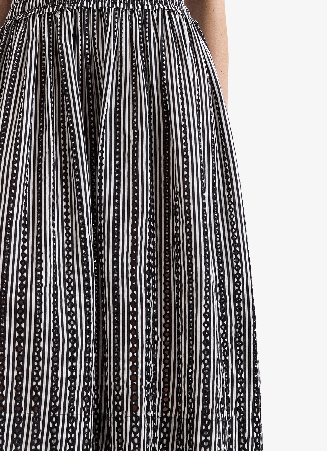 Phase Eight Chiara midi jurk met smockwerk en print - detail 5 zwart