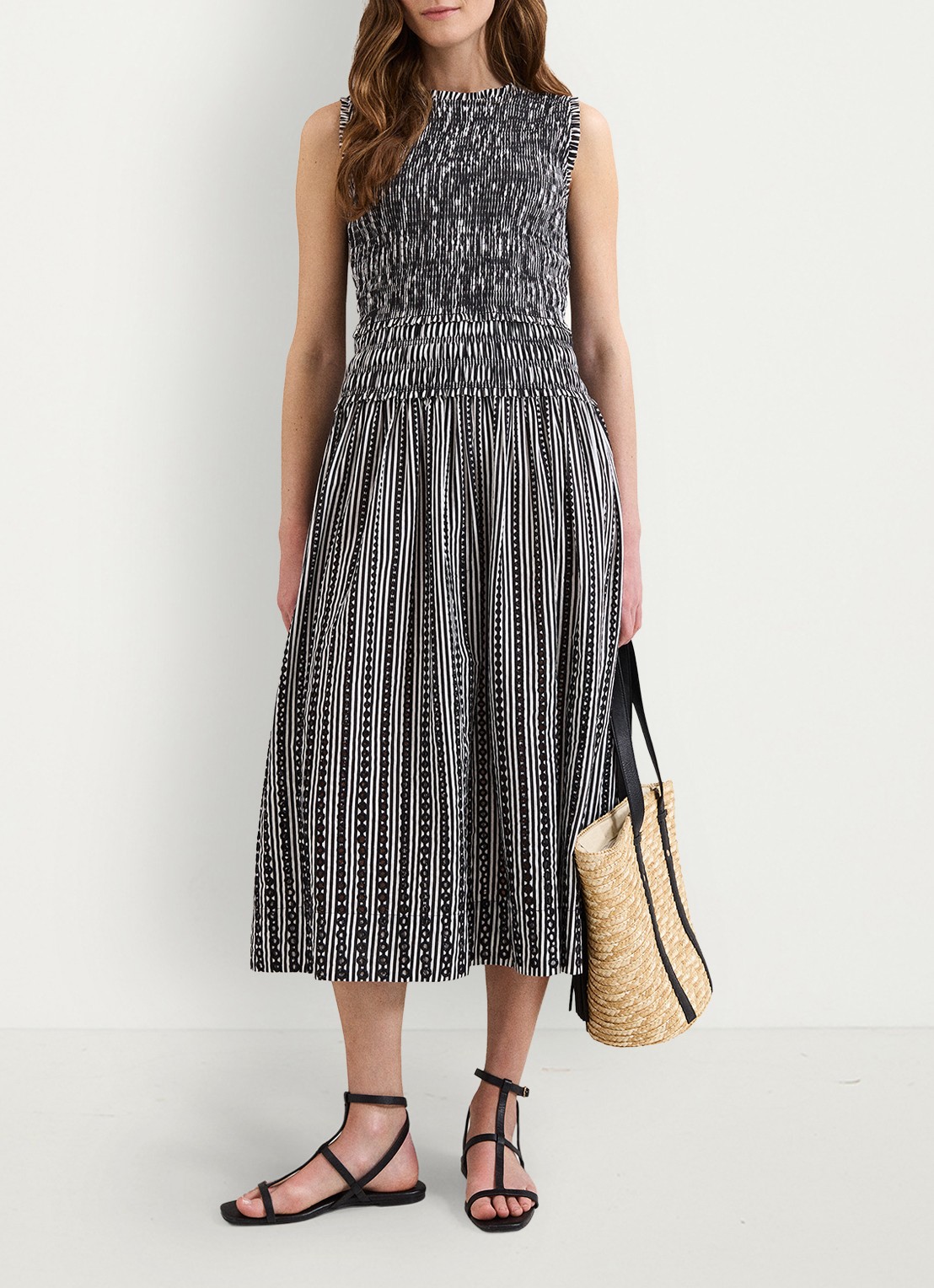 Phase Eight Chiara midi jurk met smockwerk en print - voorkant 2 zwart