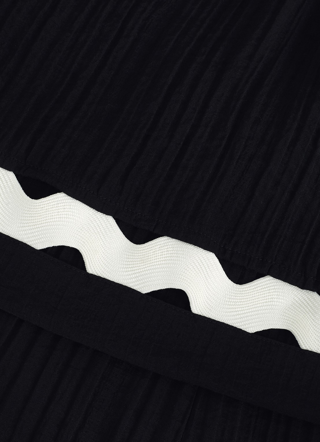 Phase Eight Claire midi jurk met split - detail 7 zwart