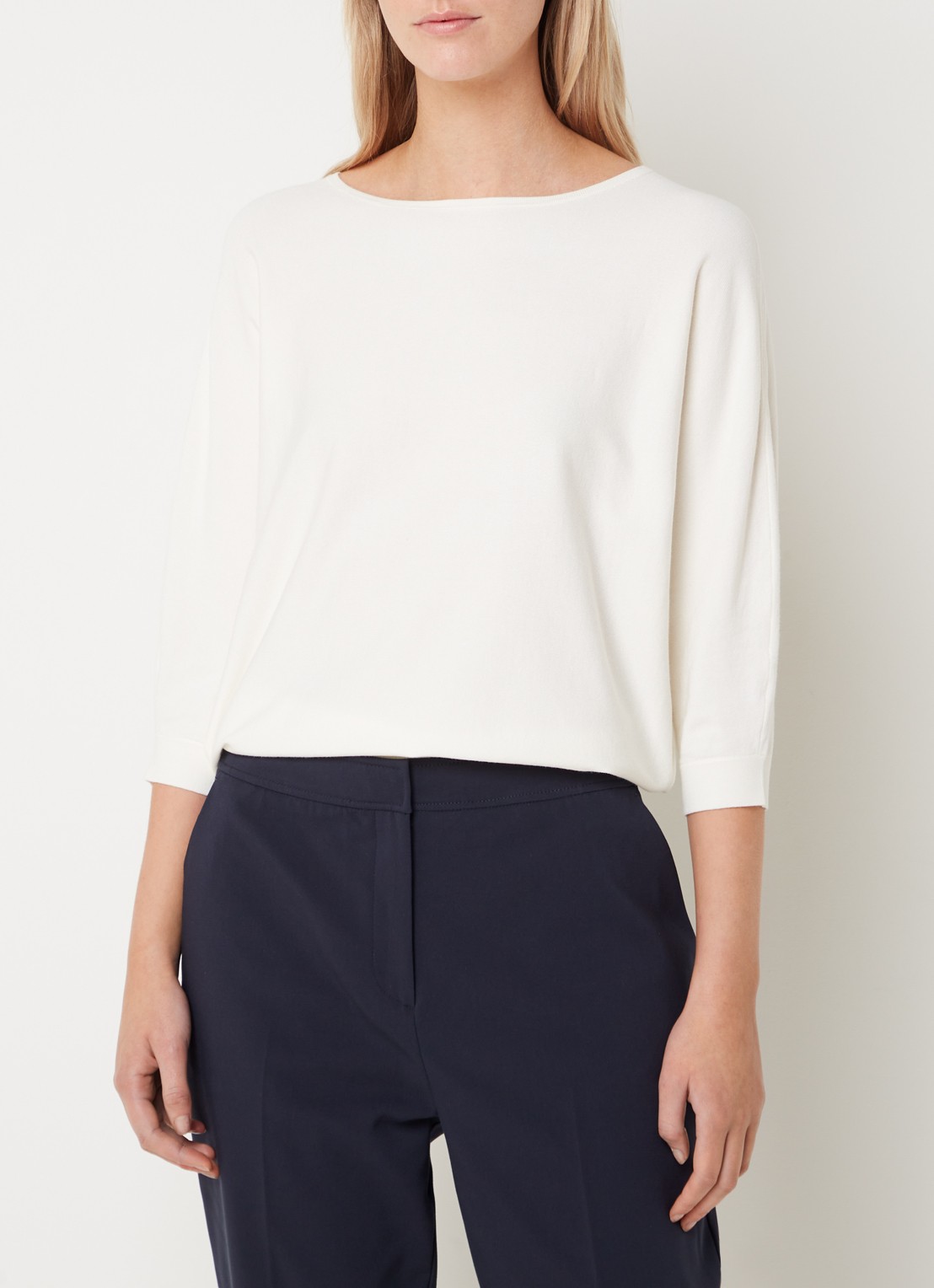 Phase Eight Cristine fijngebreide trui met boothals - detail creme