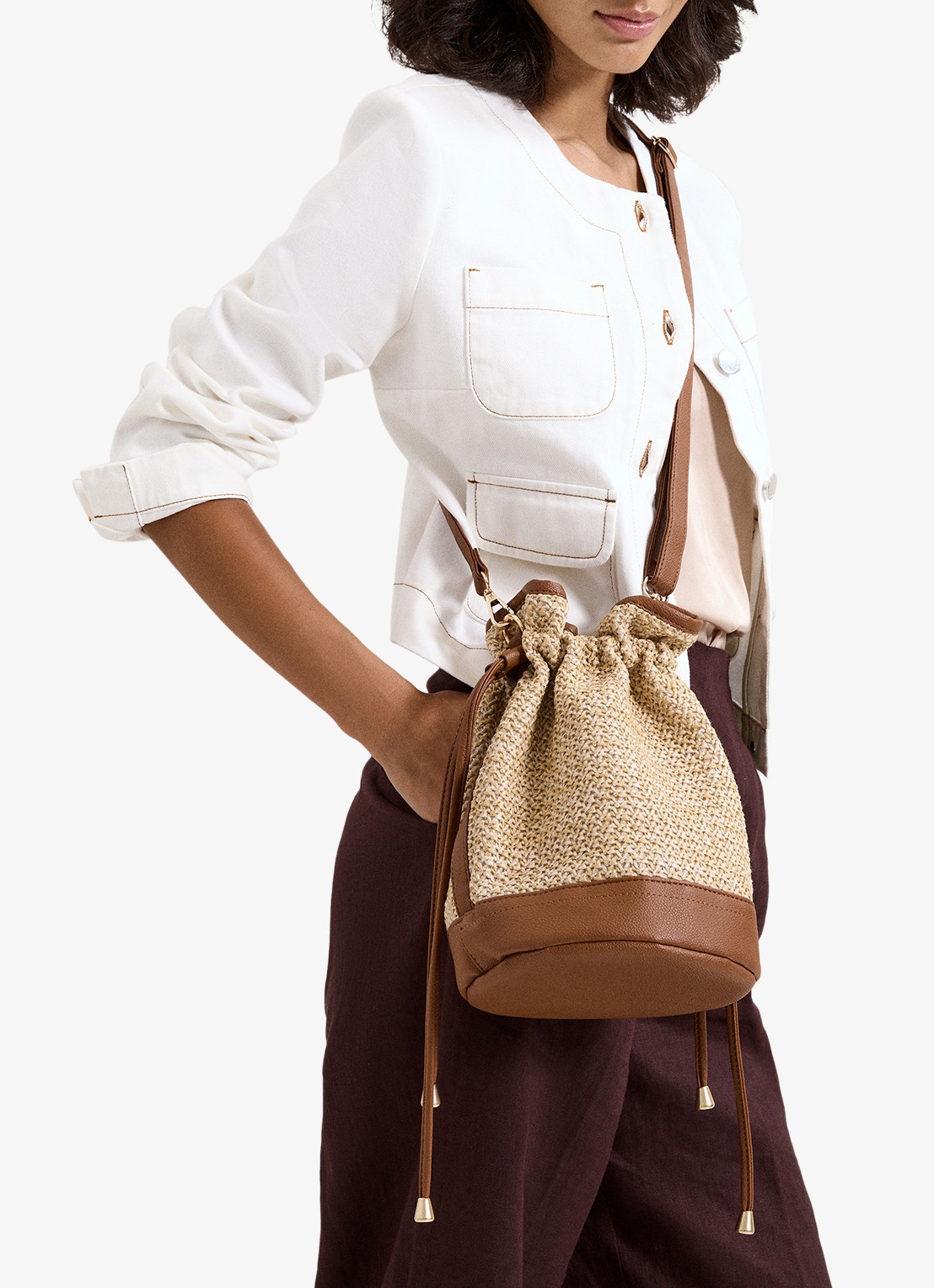 Phase Eight Crossbodytas met gevlochten detail en afneembare schouderriem - voorkant 5 beige