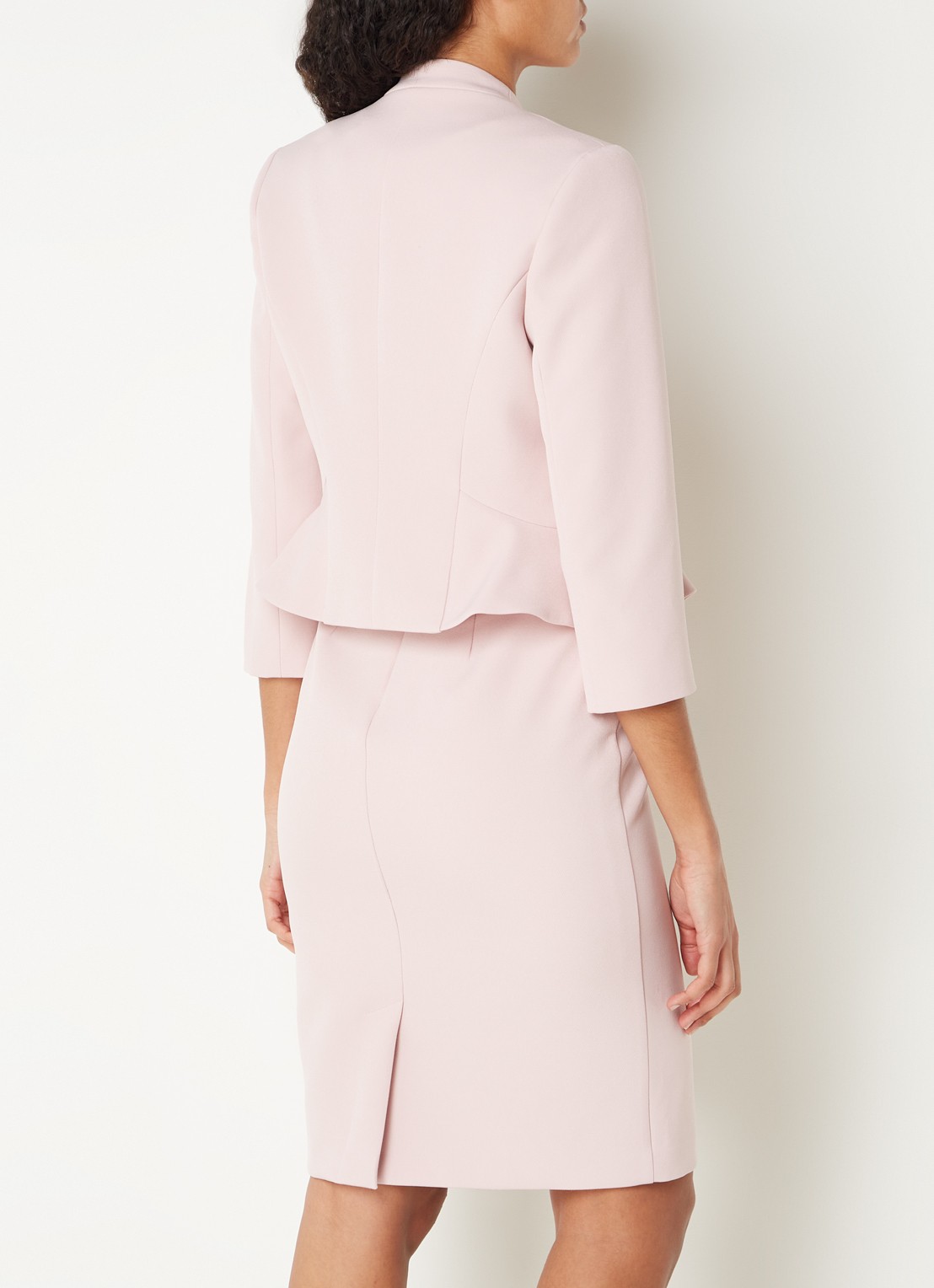 Phase Eight Daisy bolero met schoudervulling - achterkant lichtroze