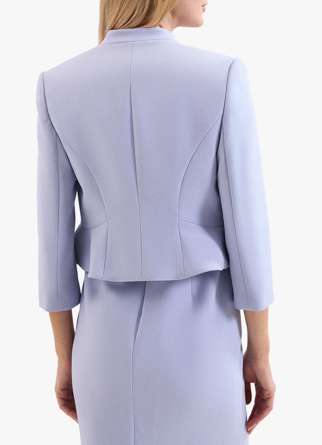 Phase Eight Daisy cropped blazer  - achterkant lichtblauw