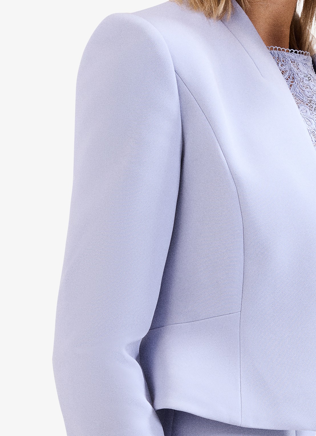 Phase Eight Daisy cropped blazer  - detail 5 lichtblauw