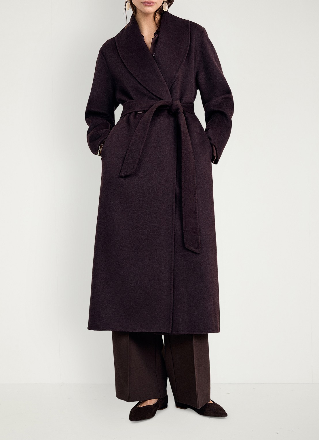 Phase Eight Daisy mantel in wolblend met strikceintuur - voorkant 8 aubergine