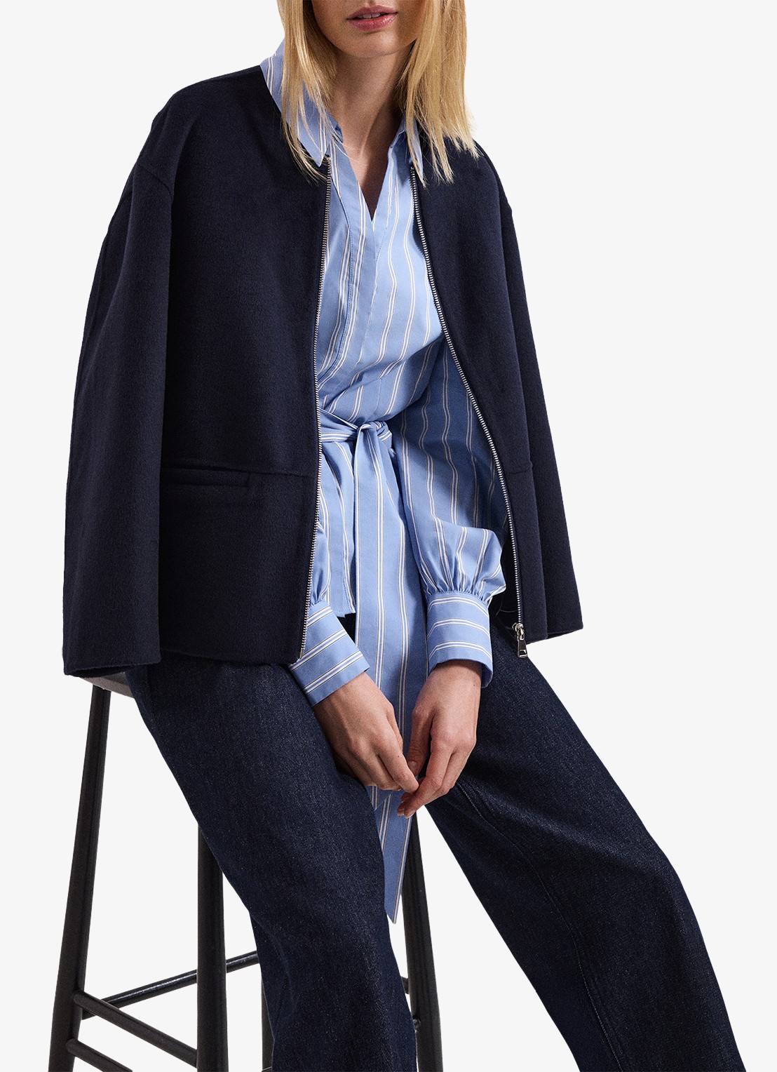 Phase Eight Dakota blouse met streepprint en strikceintuur - detail 4 donkerblauw