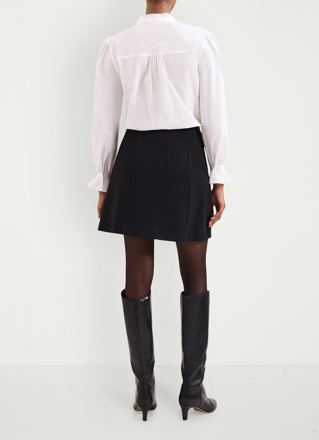 Phase Eight Danni mini rok met paspelzakken - achterkant 3 zwart