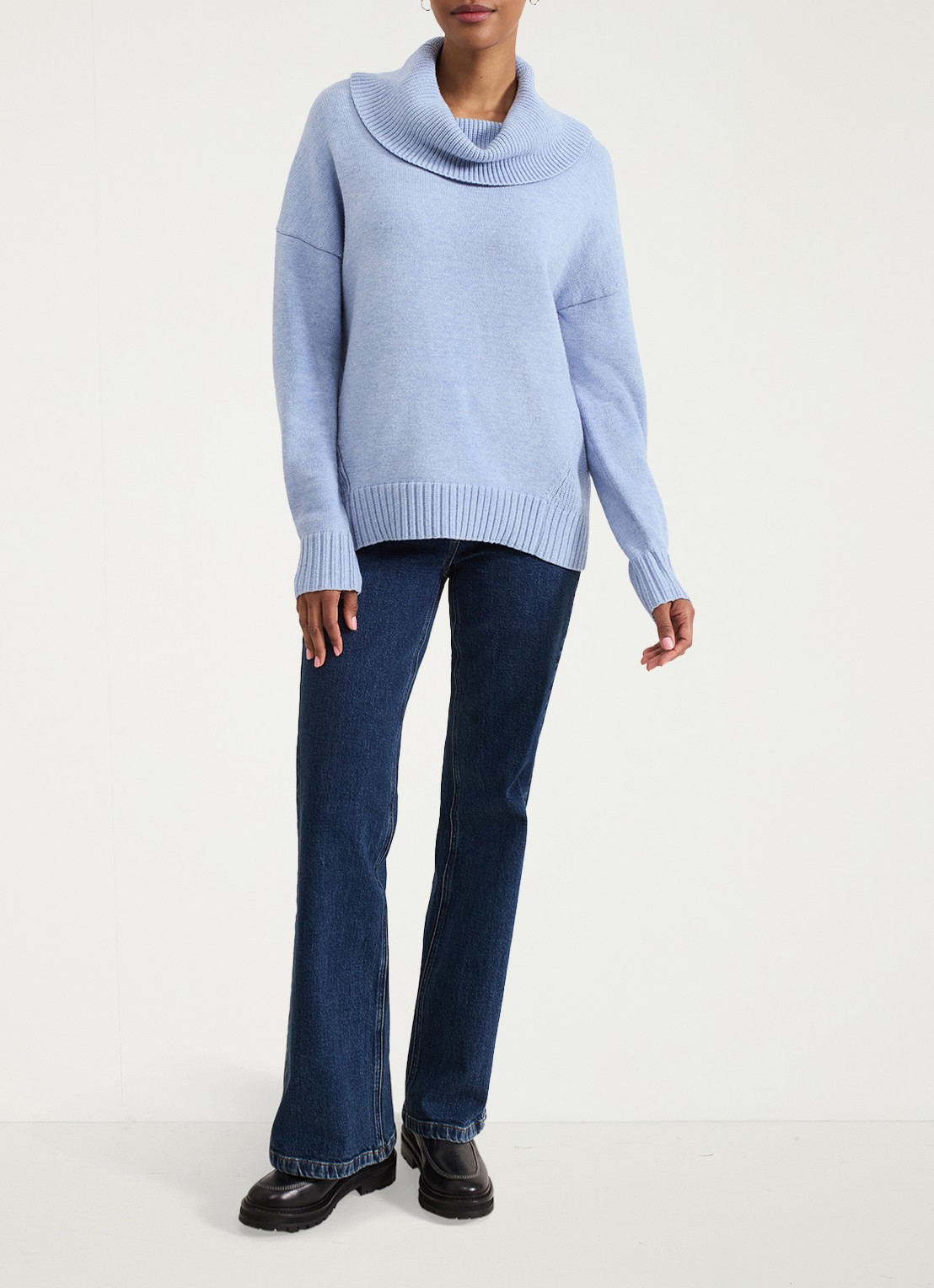 Phase Eight Dara grofgebreide trui met col en stretch - voorkant 3 donkerblauw