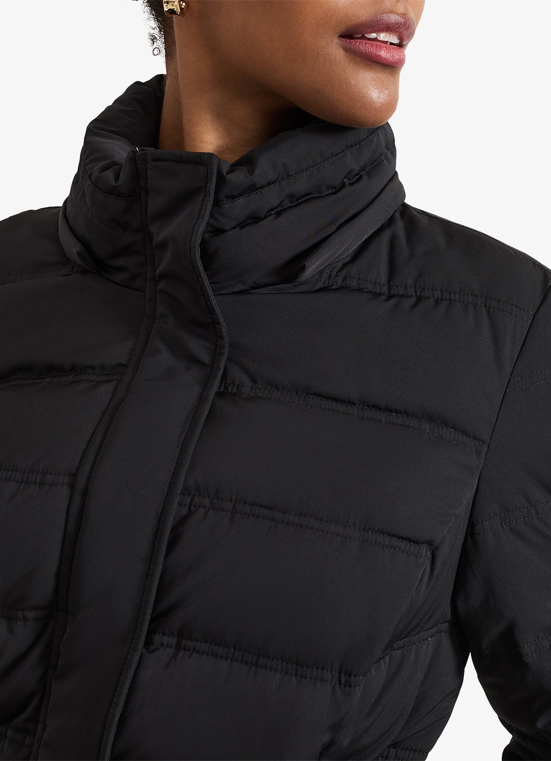 Phase Eight Dixie gewatteerde jas met afneembare capuchon en ceintuur - detail 6 zwart
