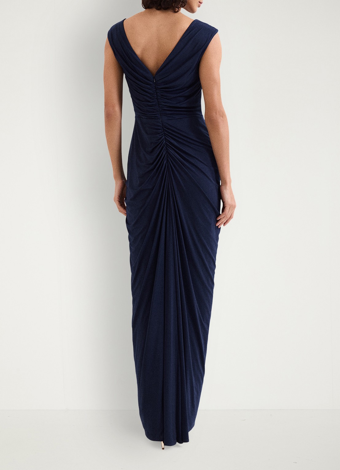 Phase Eight Donna maxi jurk met gedrapeerd detail - achterkant 8 donkerblauw