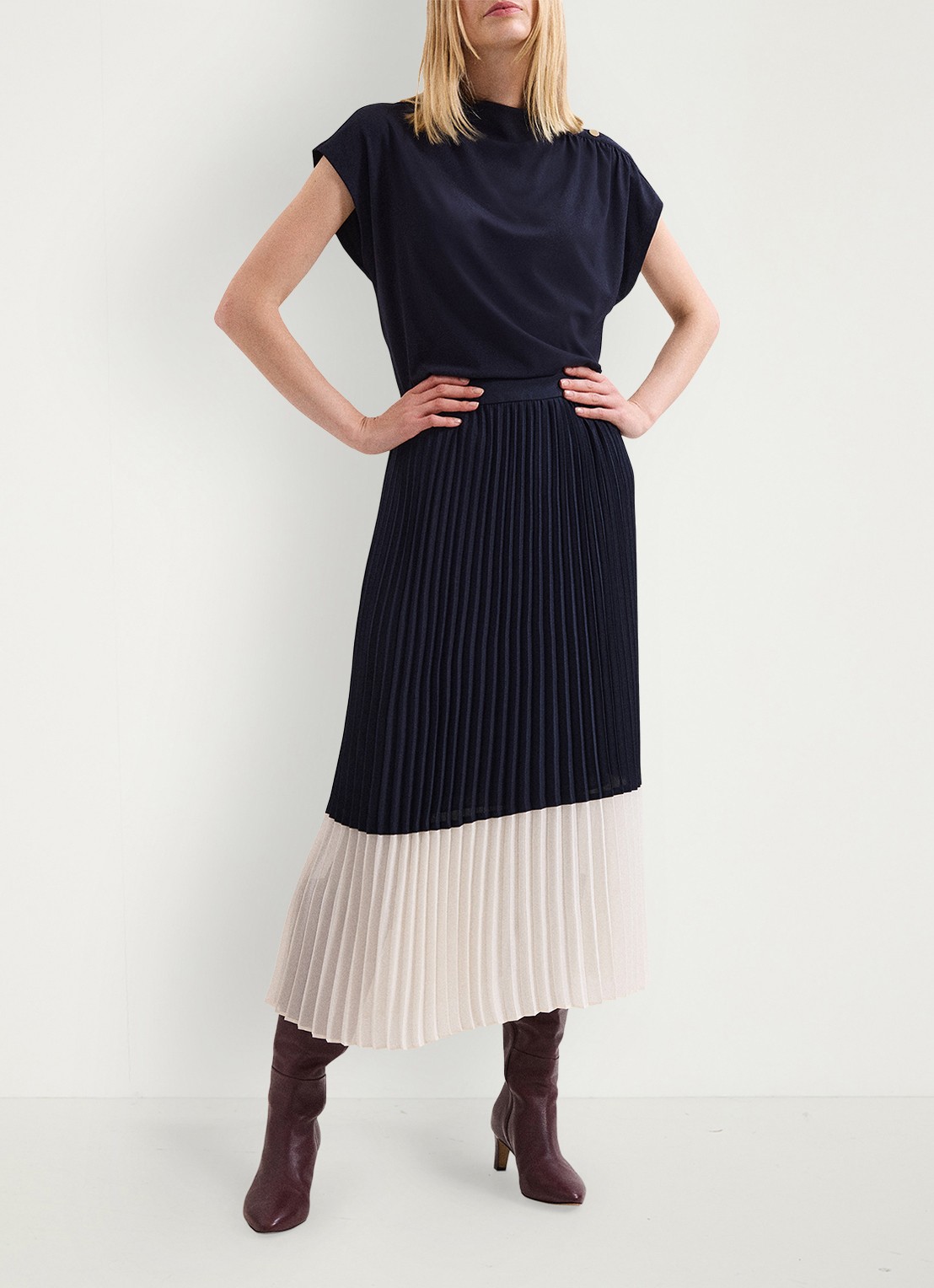 Phase Eight Eleanor midi rok met plooien - voorkant 3 donkerblauw