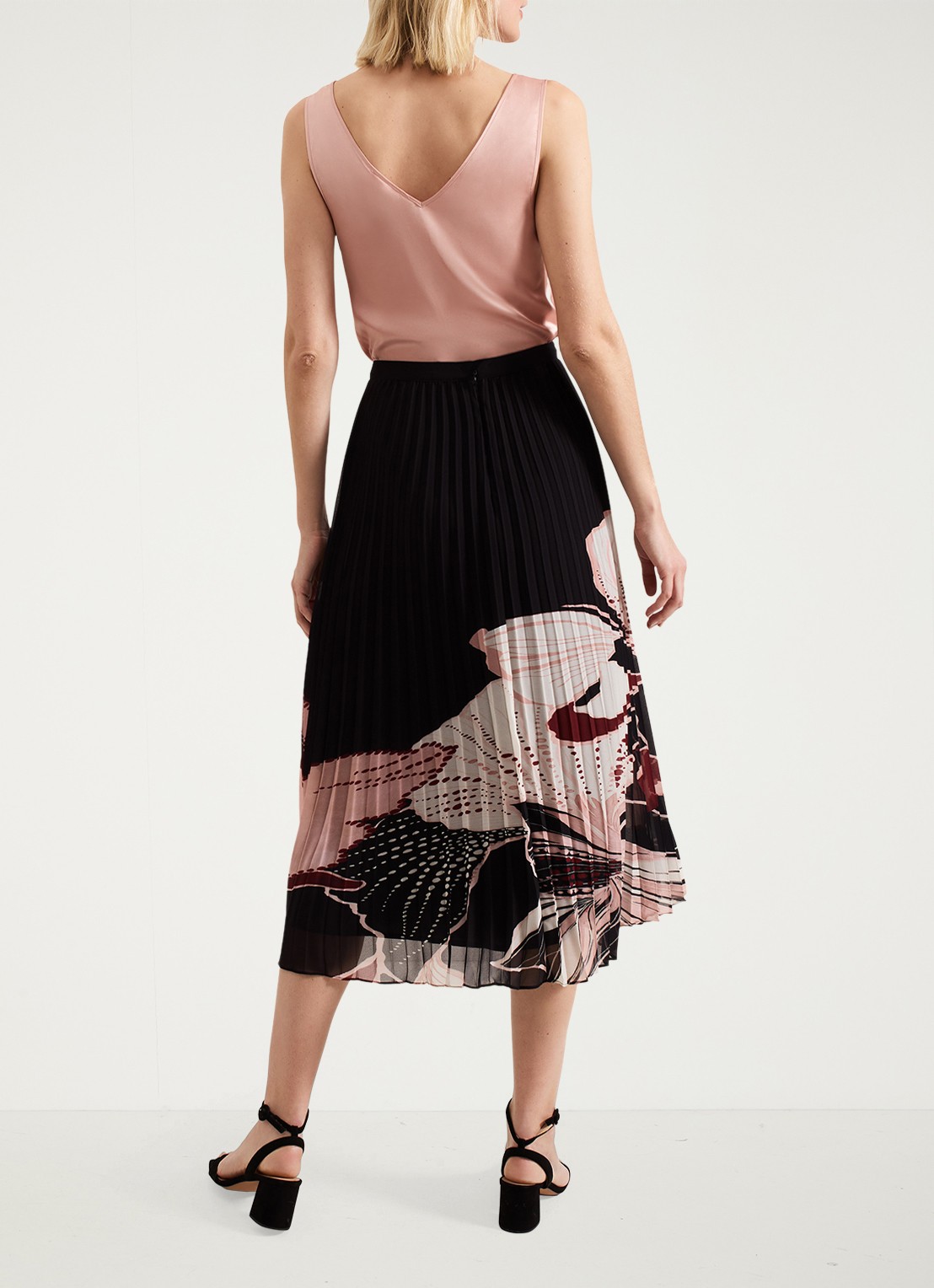 Phase Eight Elmina midi rok met bladprint en plissé  - achterkant zwart