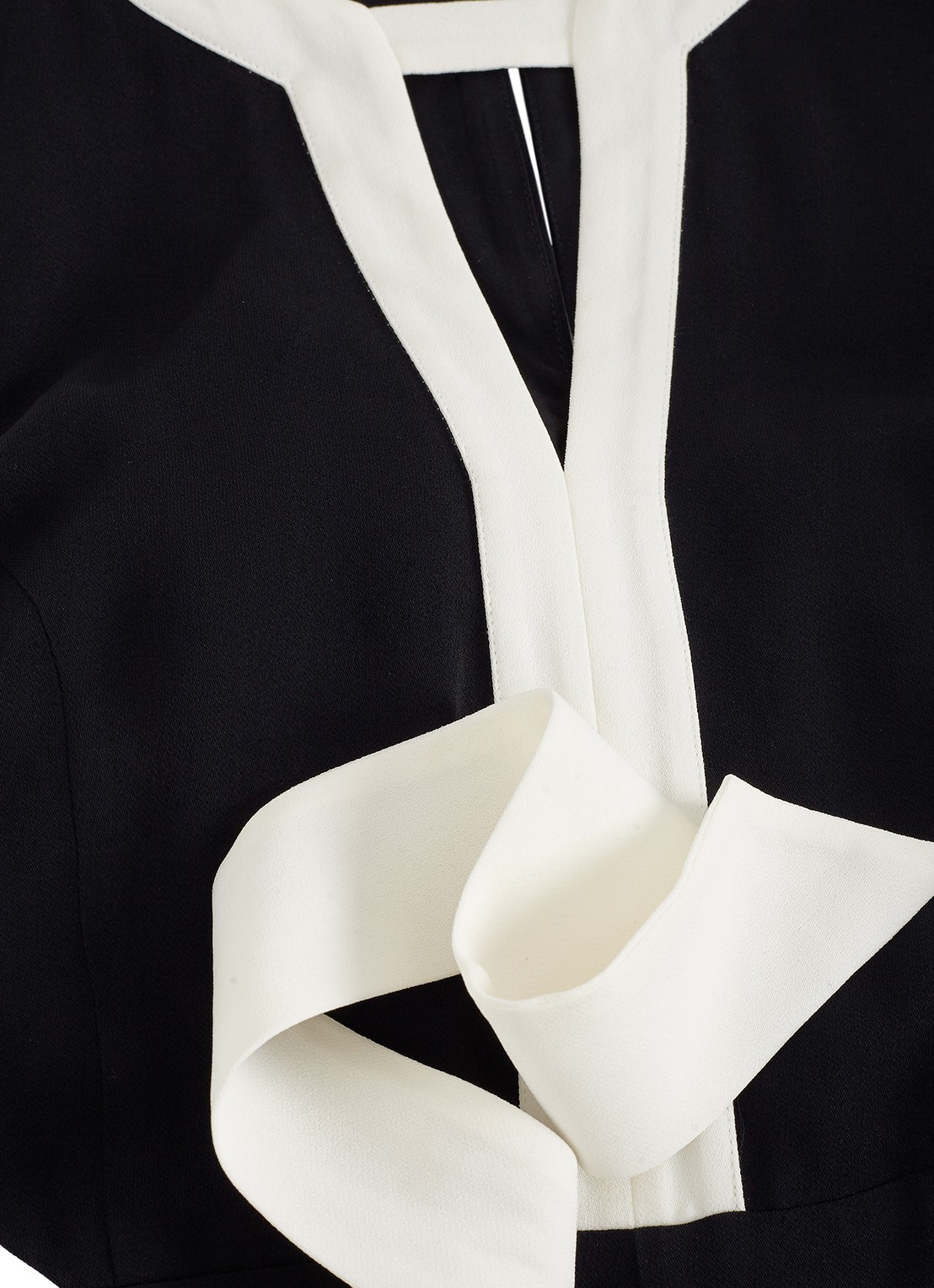 Phase Eight Elowen wide fit jumpsuit net strikceintuur - detail 7 zwart