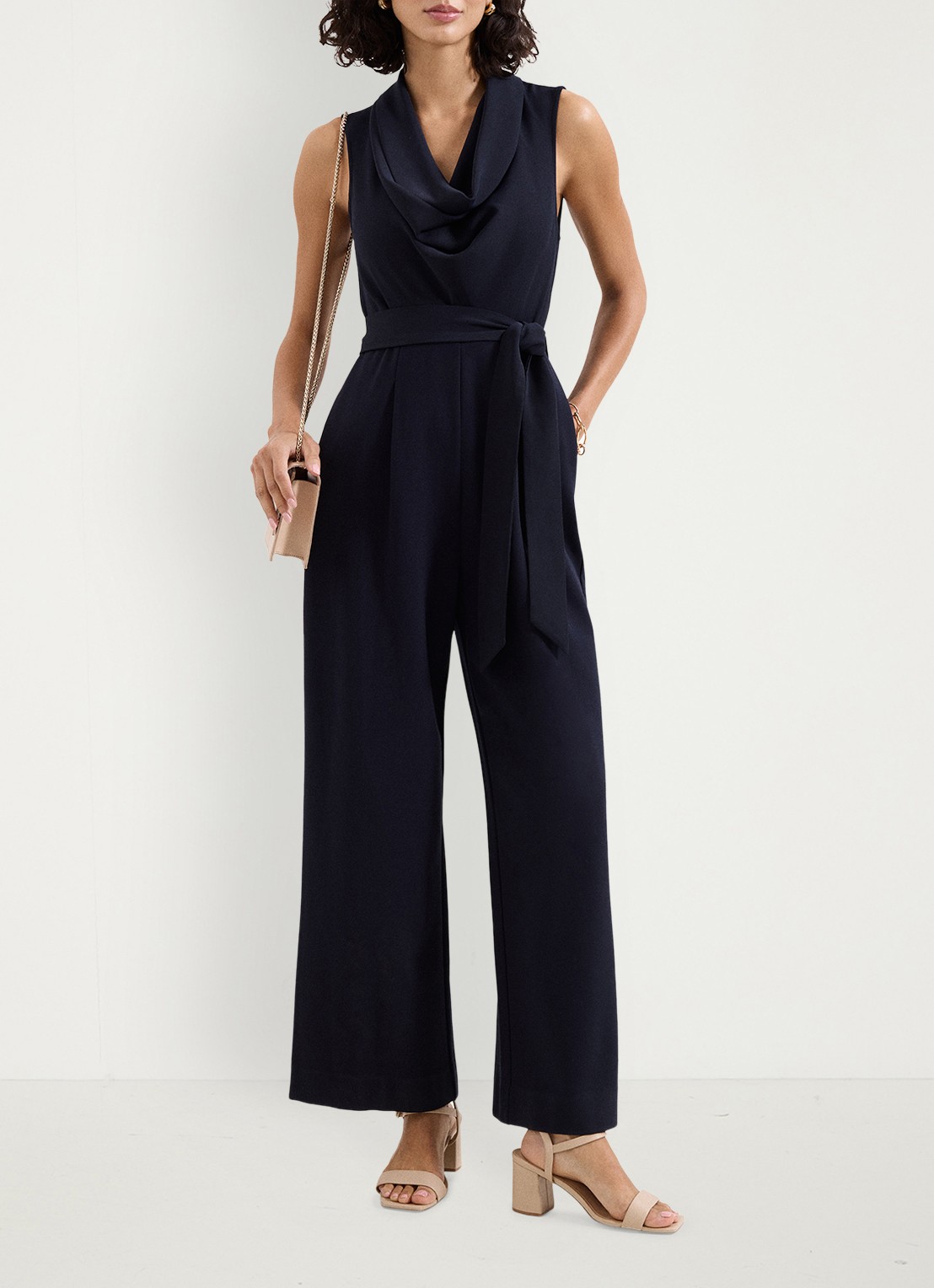 Phase Eight Emry wide fit jumpsuit met strikceintuur - voorkant 2 blauw