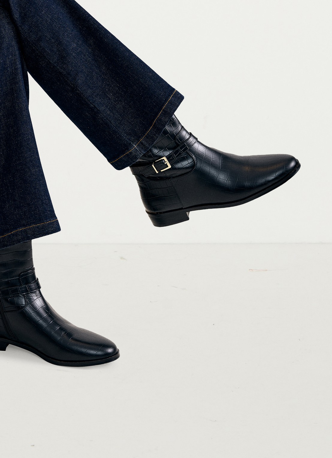 Phase Eight Enkellaars van leer met gesp - detail 7 zwart