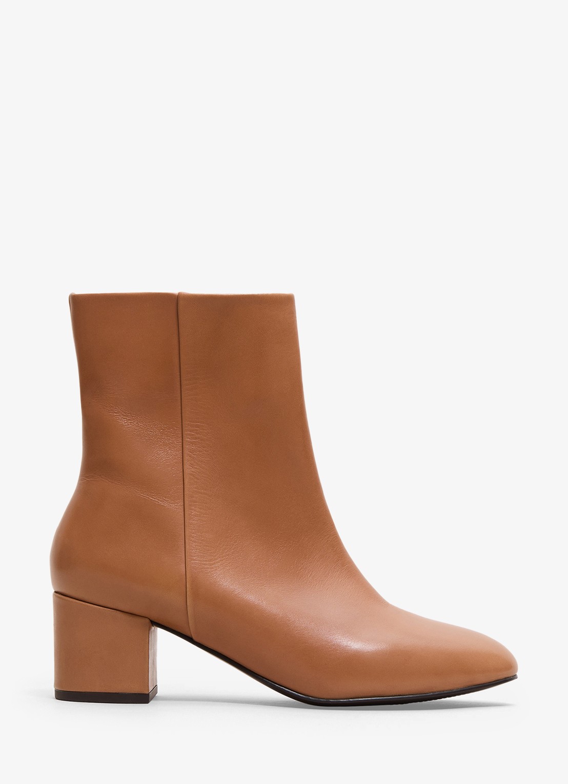 Phase Eight Enkellaarsje van leer  - voorkant camel