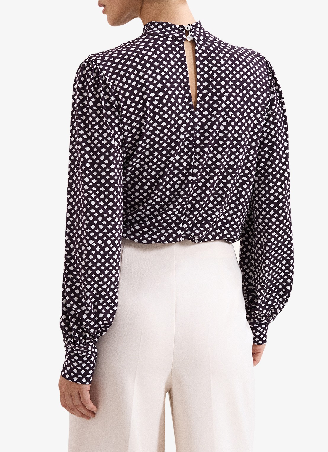 Phase Eight Esme blouse met stippenprint - achterkant 3 paars