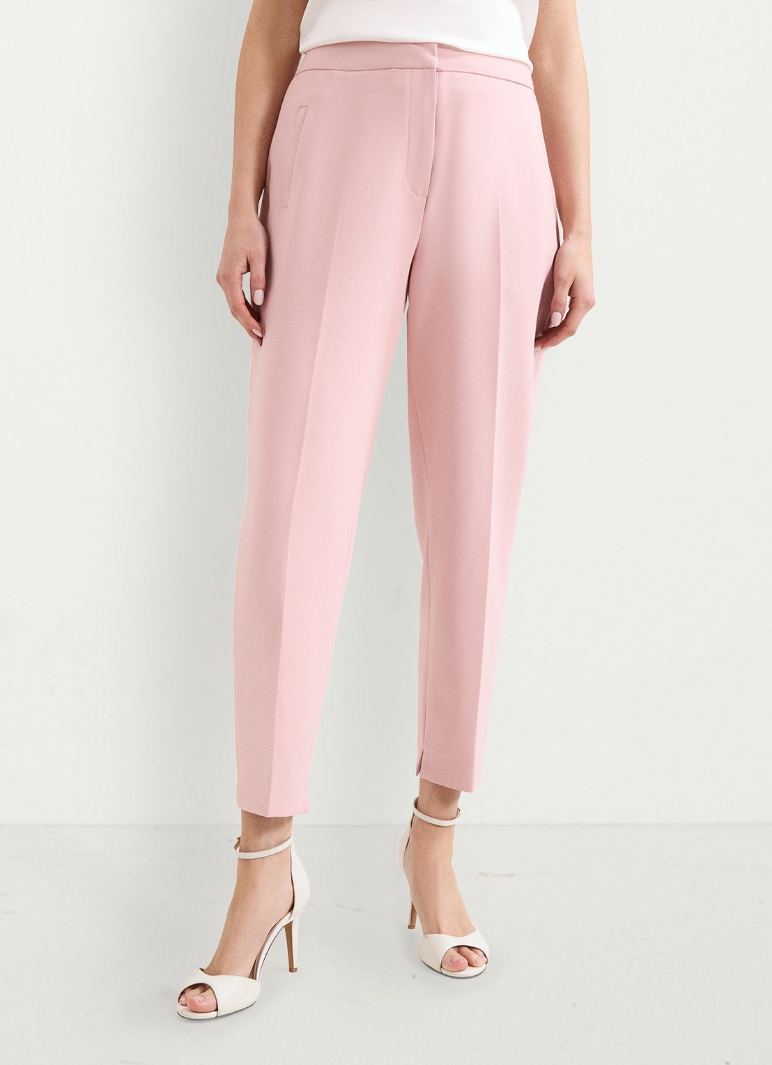 Phase Eight Fara slim fit pantalon met steekzakken - detail 4 lichtroze