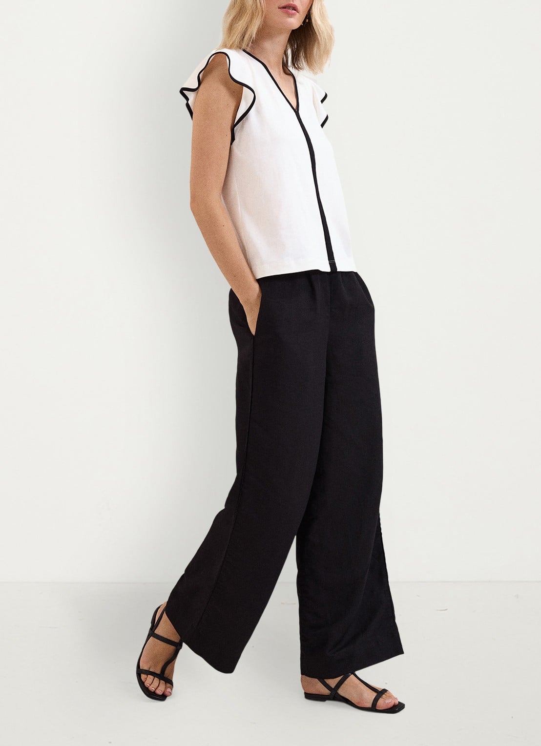 Phase Eight Fleur tuniek met vlindermouw - voorkant 7 wit