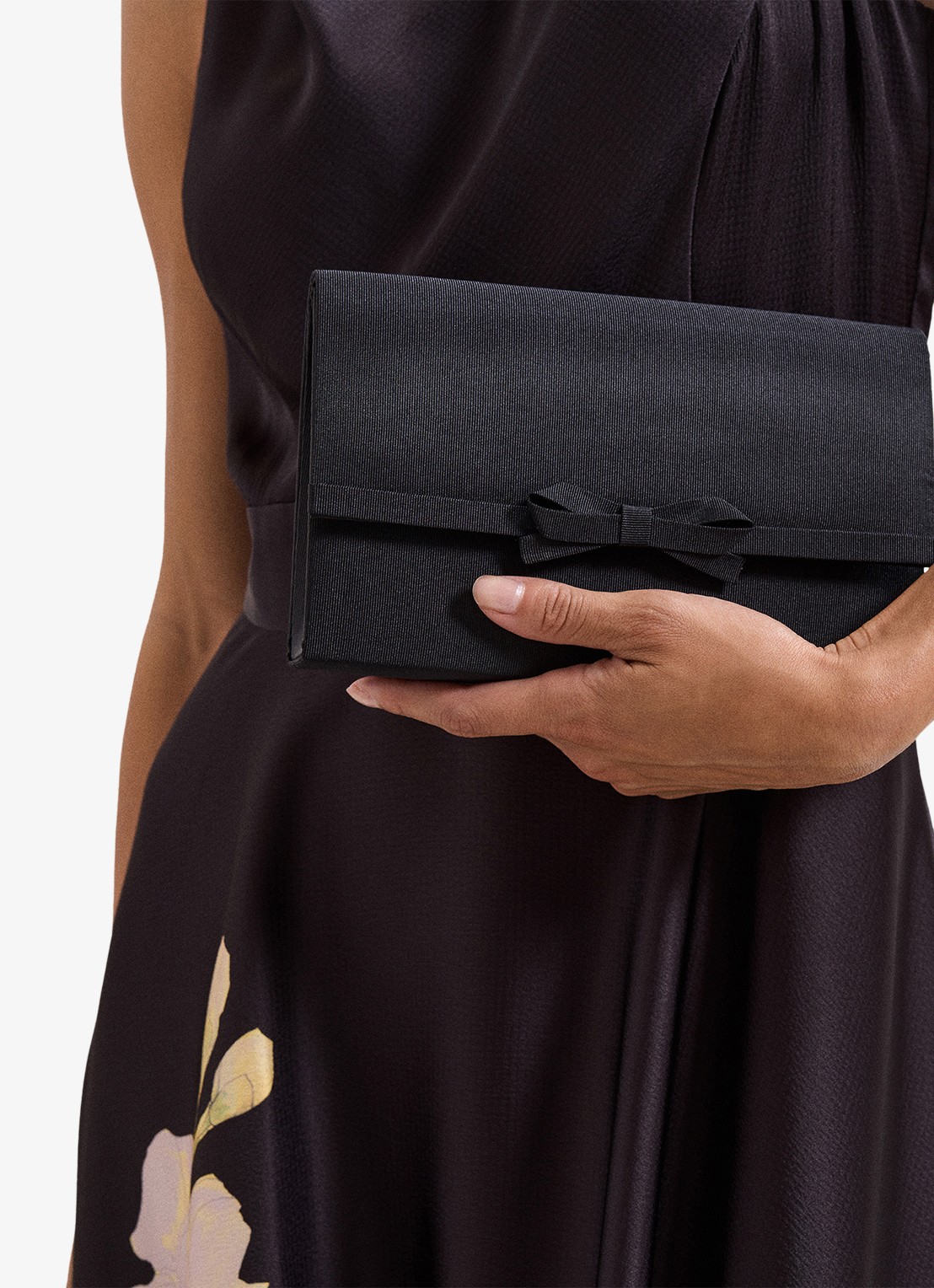 Phase Eight Grosgrain clutch met afneembare schouderriem - detail 5 zwart