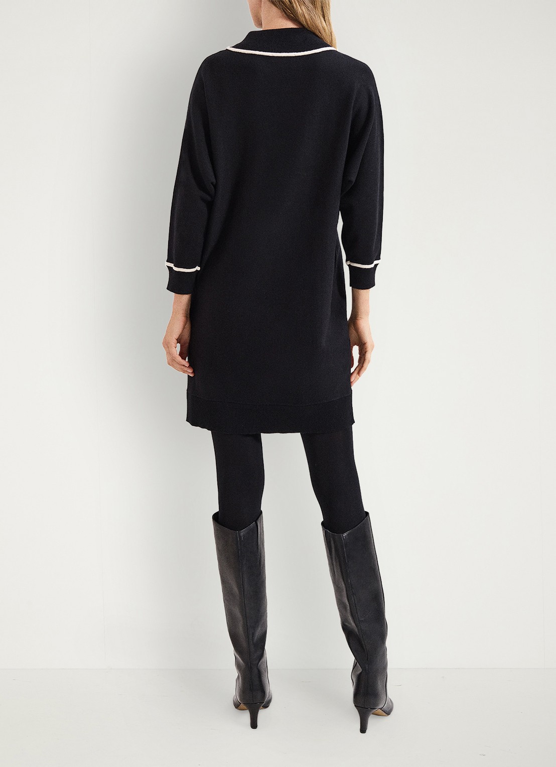 Phase Eight Hallie mini fijngebreide trui-jurk met gestreept detail - achterkant 8 zwart