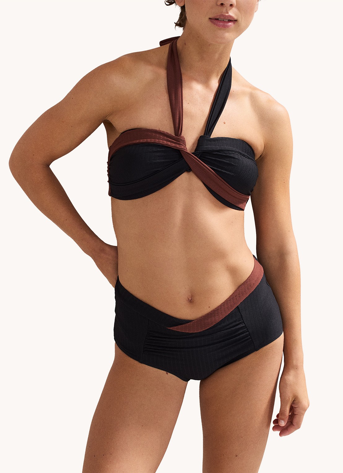 Phase Eight Halter bikinitop met structuur - detail 4 zwart
