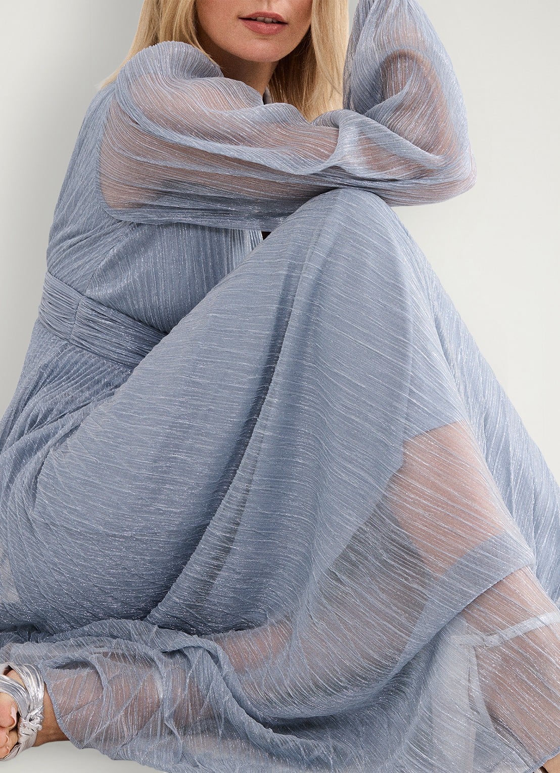 Phase Eight Harper midi jurk met lurex - detail 7 lichtblauw