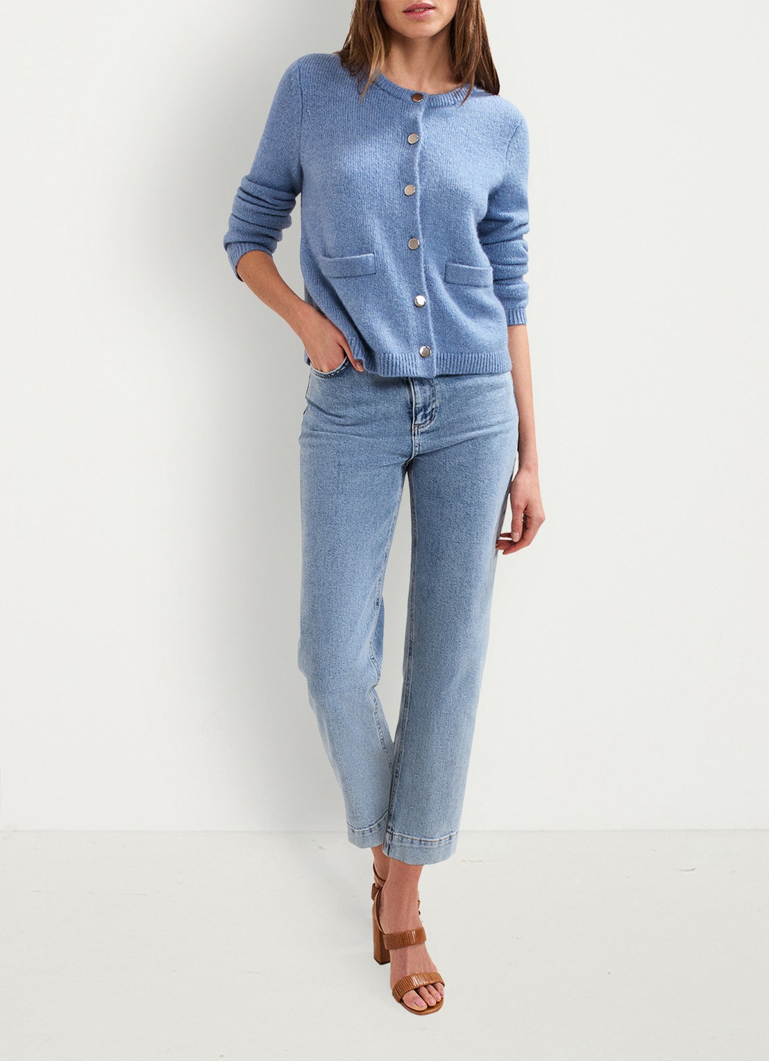 Phase Eight Jade fijngebreid vest met steekzakken - voorkant 7 donkerblauw
