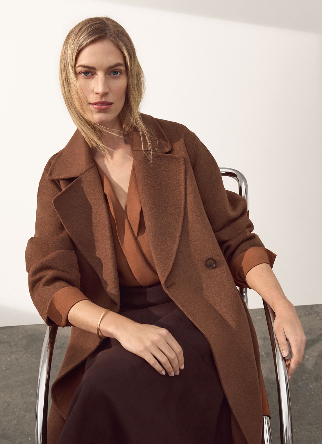 Phase Eight Jessie midi rok van suéde  - voorkant 8 bruin