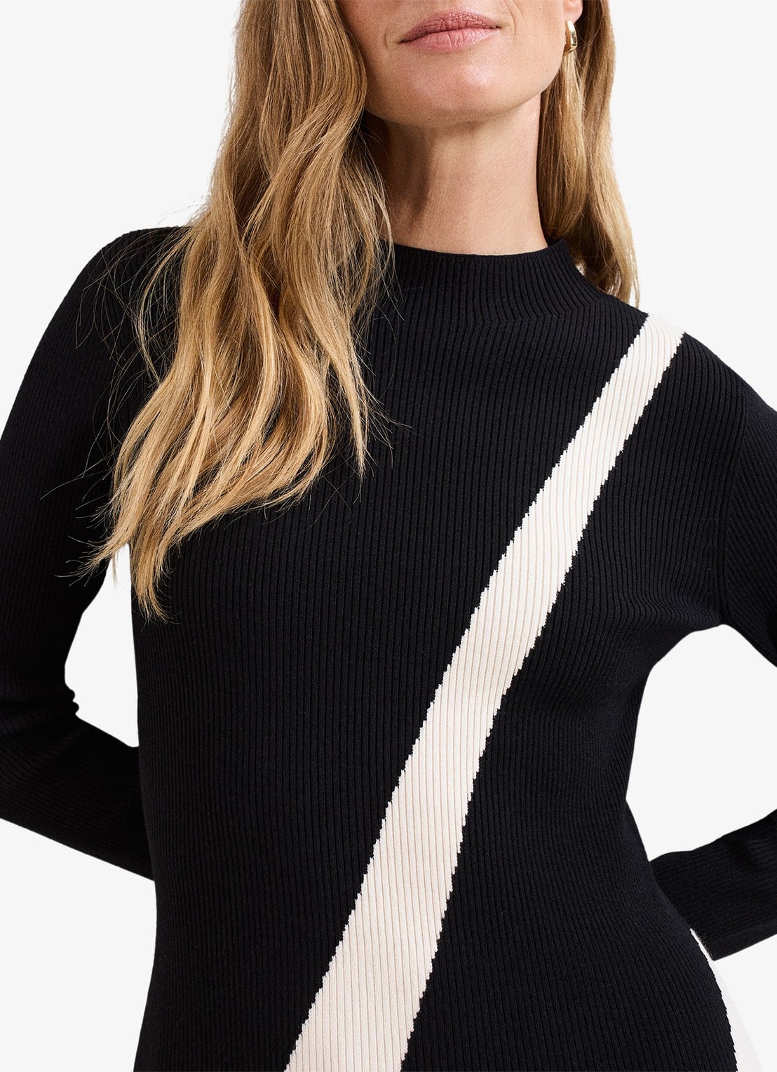 Phase Eight Julie ribgebreide midi jurk met print - detail 5 zwart