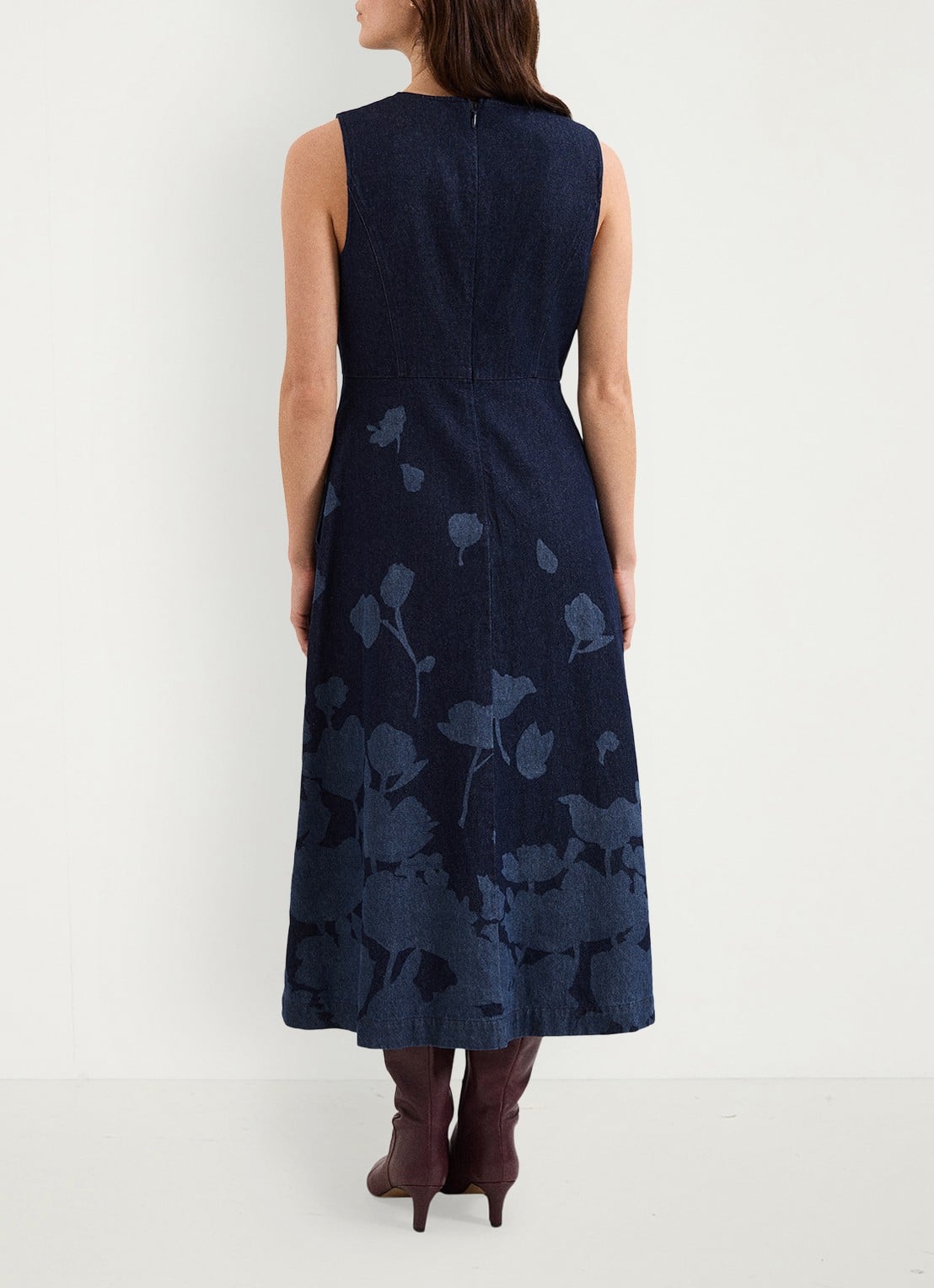 Phase Eight Juliette midi jurk met print en steekzakken - achterkant denim