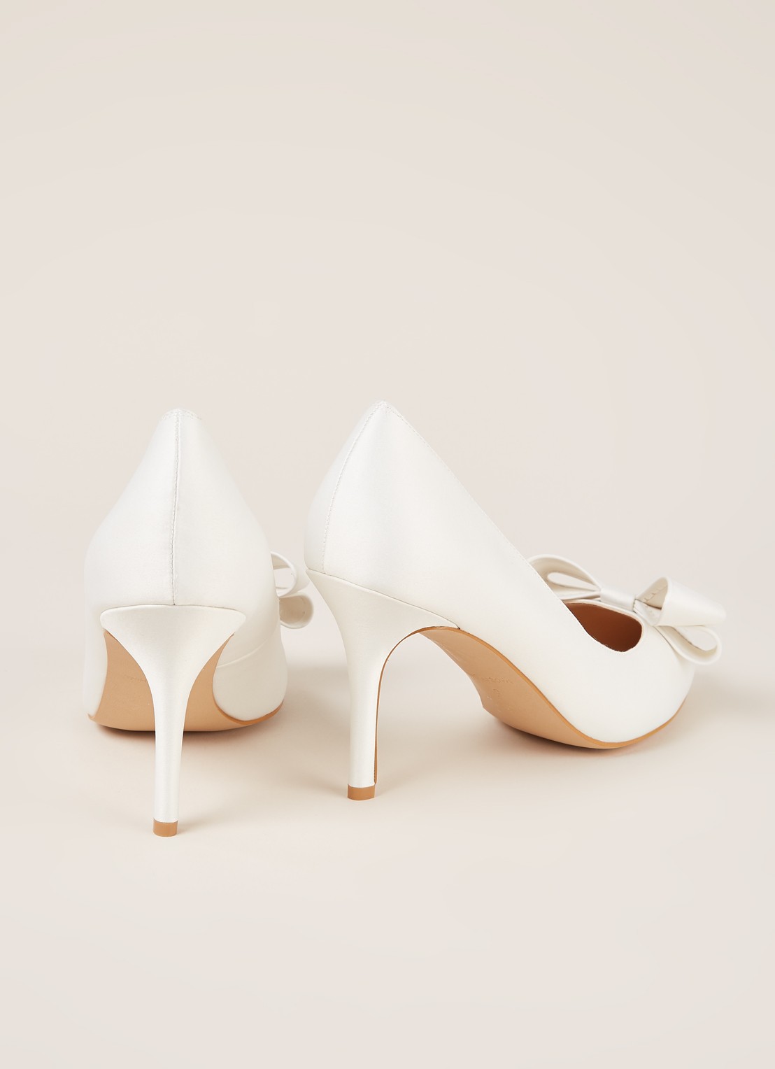 Phase Eight Kara pump met strikdetail - detail 3 ivoor