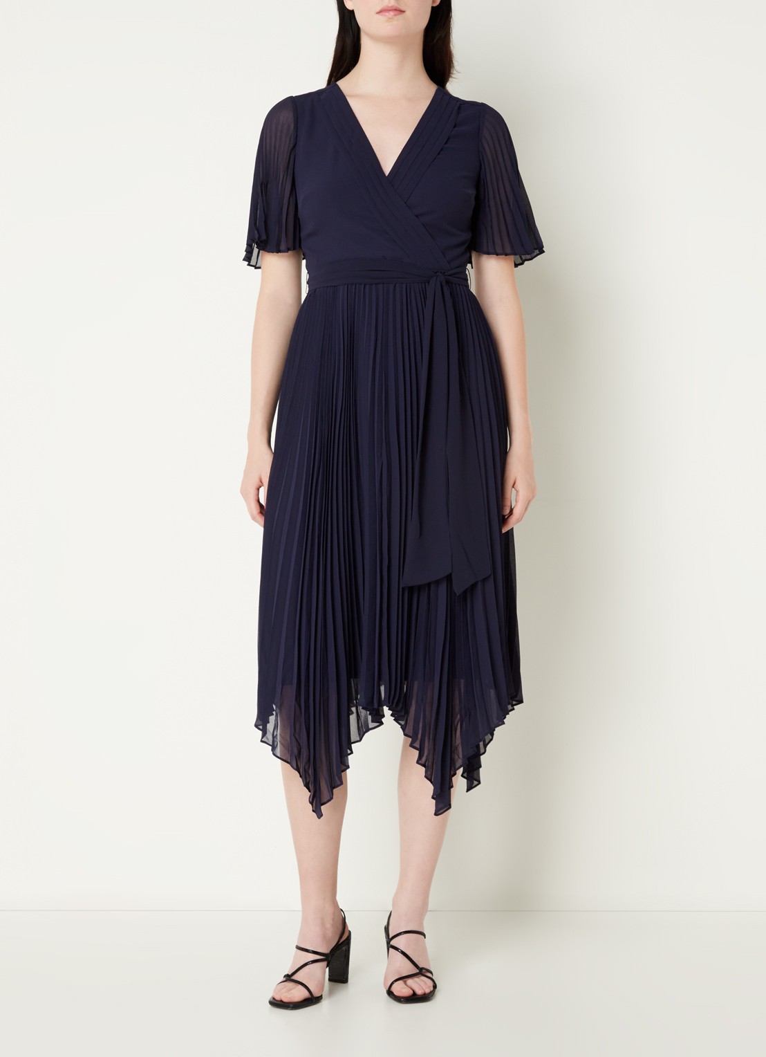 Phase Eight Kendall midi jurk met plissé en strikceintuur - detail 4 donkerblauw