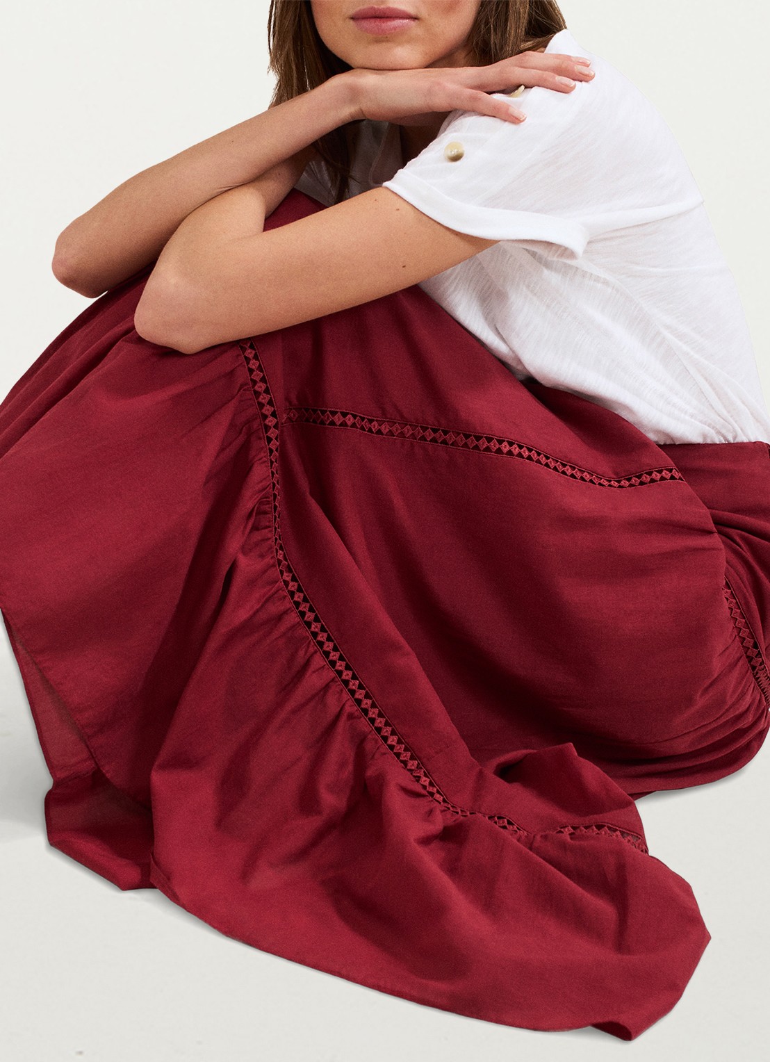 Phase Eight Kyla maxi rok met opengewerkt dessin - detail 6 bordeauxrood