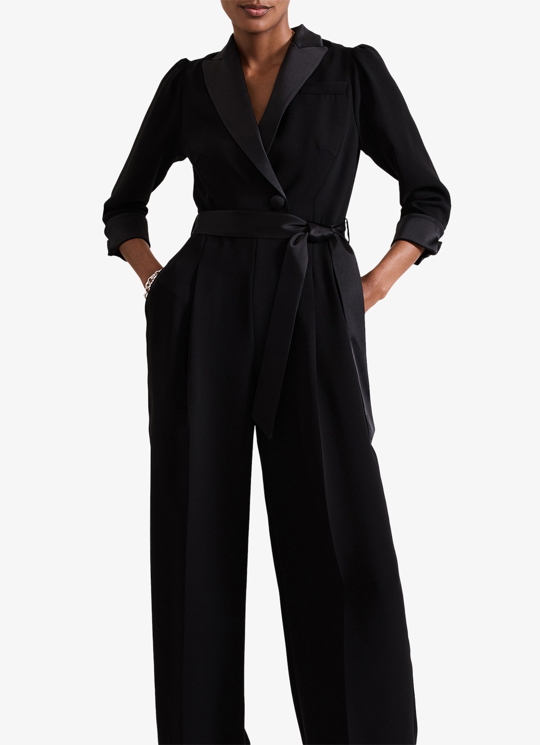 Phase Eight Kylie Tux wide fit jumpsuit met steekzakken en strikceintuur - voorkant 5 zwart