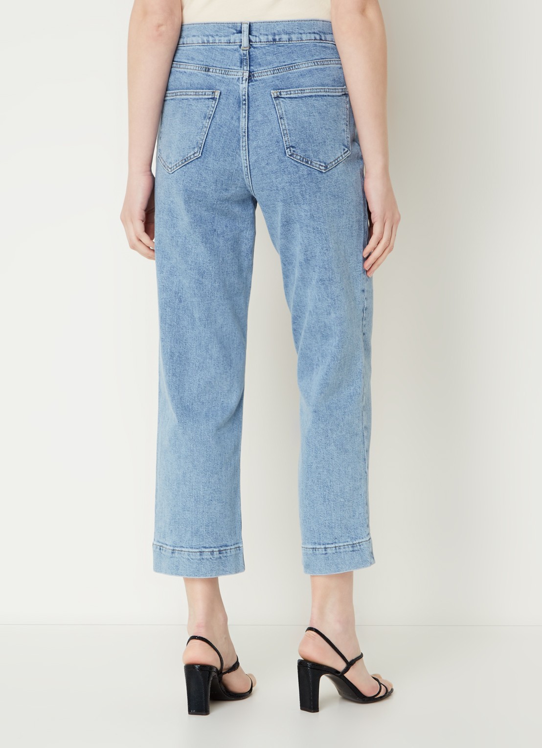 Phase Eight Lexi high waist cropped straight leg jeans met medium wassing - achterkant indigo