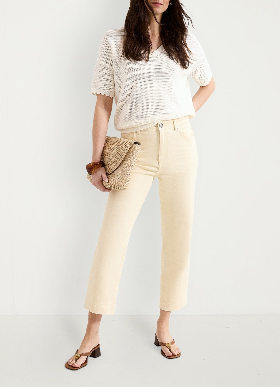 Phase Eight Lexi high waist cropped tapered fit jeans met steekzakken - voorkant 2 vanillegeel