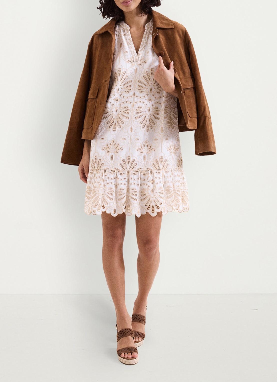 Phase Eight Liliana mini jurk met borduring - detail 4 creme