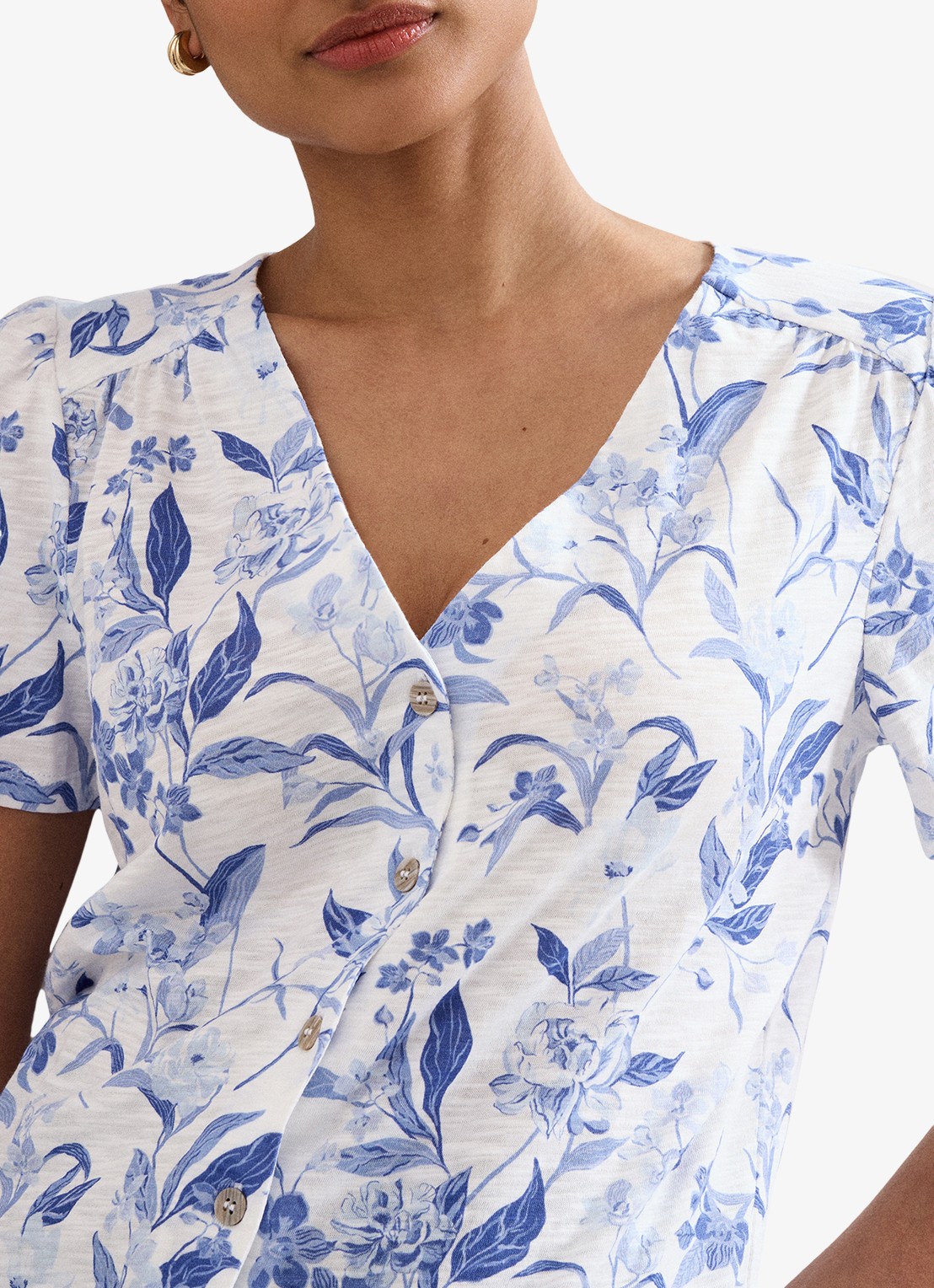 Phase Eight Lorenna blouse met bloemenprint - detail 5 blauw