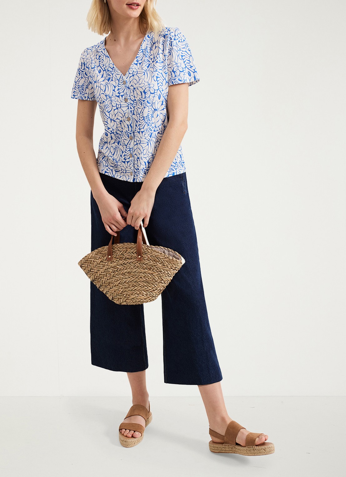 Phase Eight Lorenna top met bloemenprint - voorkant 8 blauw