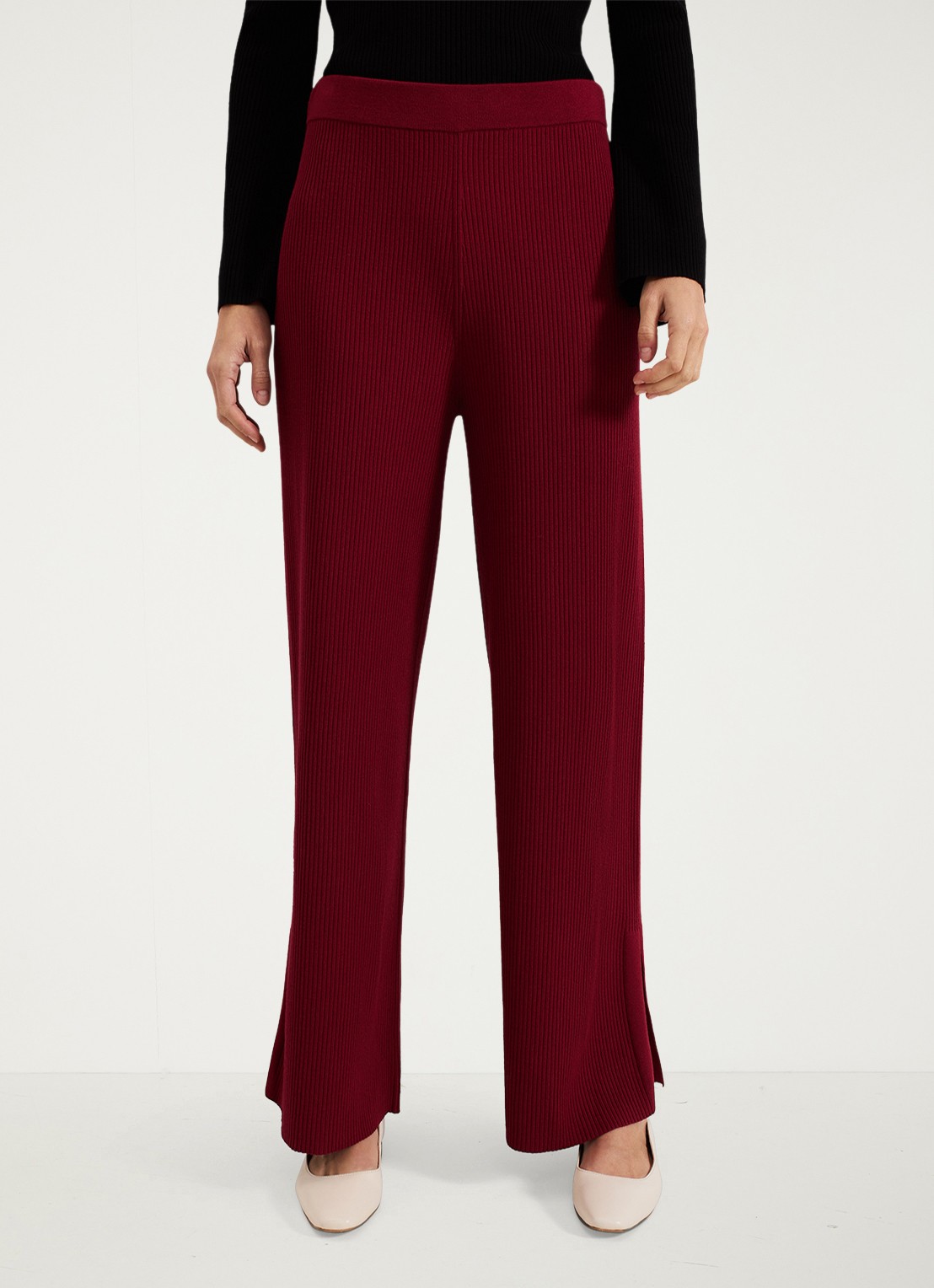 Phase Eight Lori ribgebreide high waist wide fit broek - detail 3 bordeauxrood