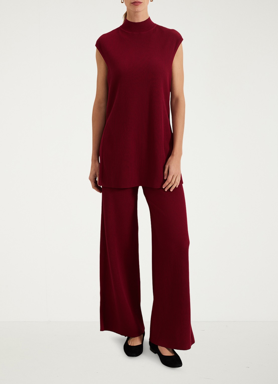 Phase Eight Lori ribgebreide high waist wide fit broek - detail 6 bordeauxrood
