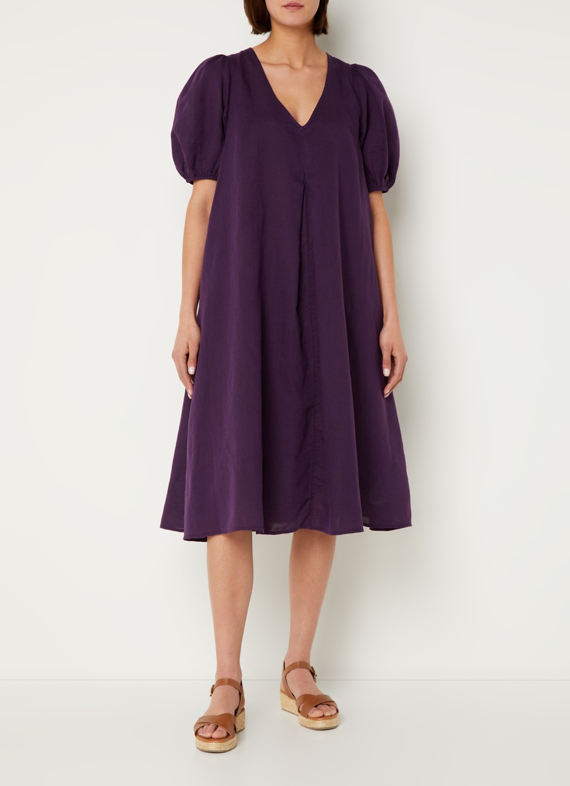 Phase Eight Lotty midi jurk in linnenblend met steekzakken - detail aubergine