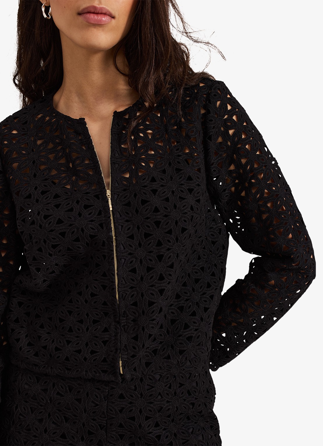 Phase Eight Maeva vest met opengewerkt dessin - detail 2 zwart